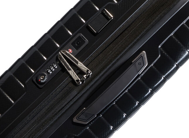 Practical interior with expandability