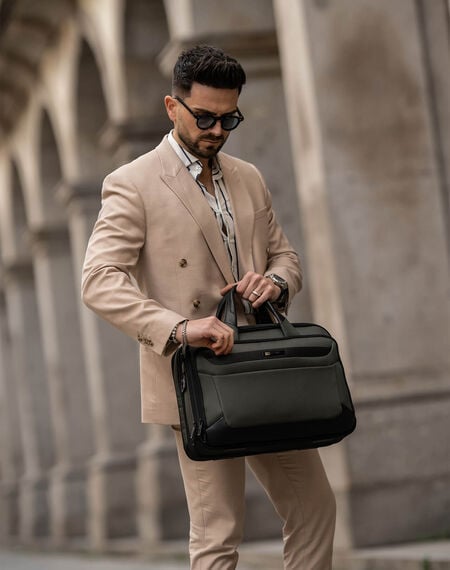 The ultimate business line