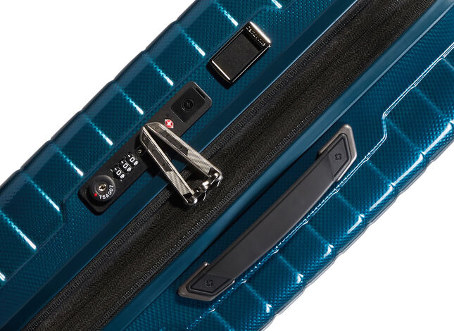 Practical interior with expandability