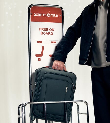 Underseat luggage&nbsp;