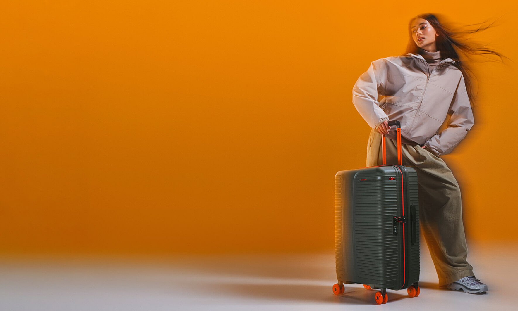 Go further with the matching suitcase