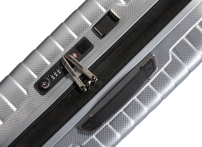 Practical interior with expandability