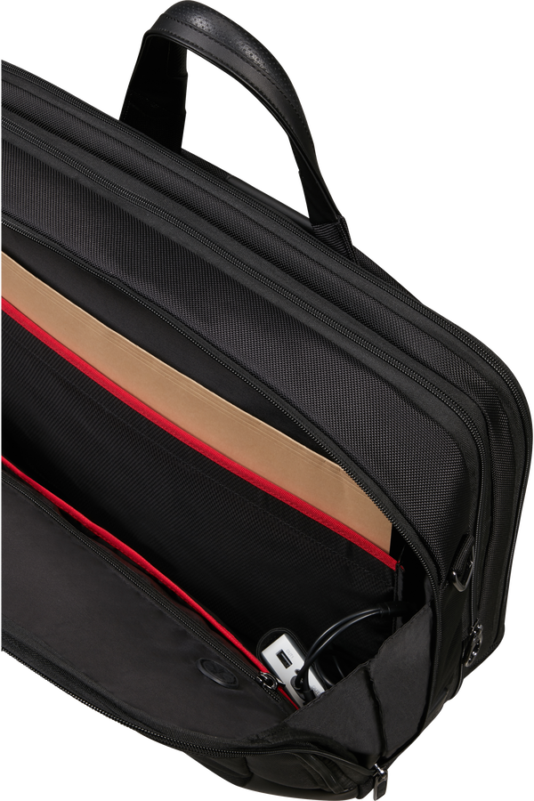 Samsonite Pro-Dlx 6 Bailhandle Expandable 17.3'  Black