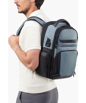 Pro-DLX 6 Backpack expandable 15.6" 43 x 30 x 15/21 cm | 1.3 kg
