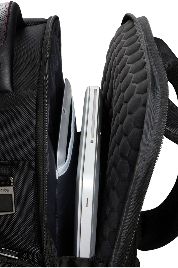 Samsonite Pro-DLX 6 Underseater Backpack 15.6'  Black